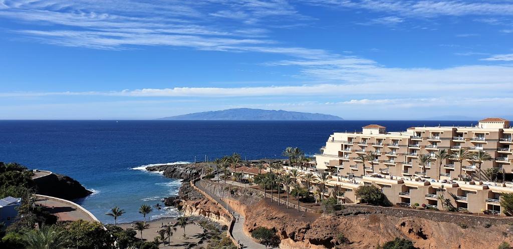 Apartment LOFT MARTA TENERIFE, Adeje, Spain - Booking.com