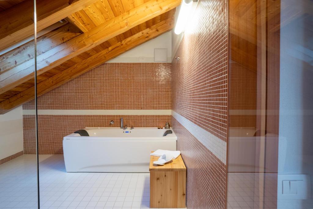 Koupelna v ubytování Palazzo Lodron Bertelli. Dimora Storica & Spa