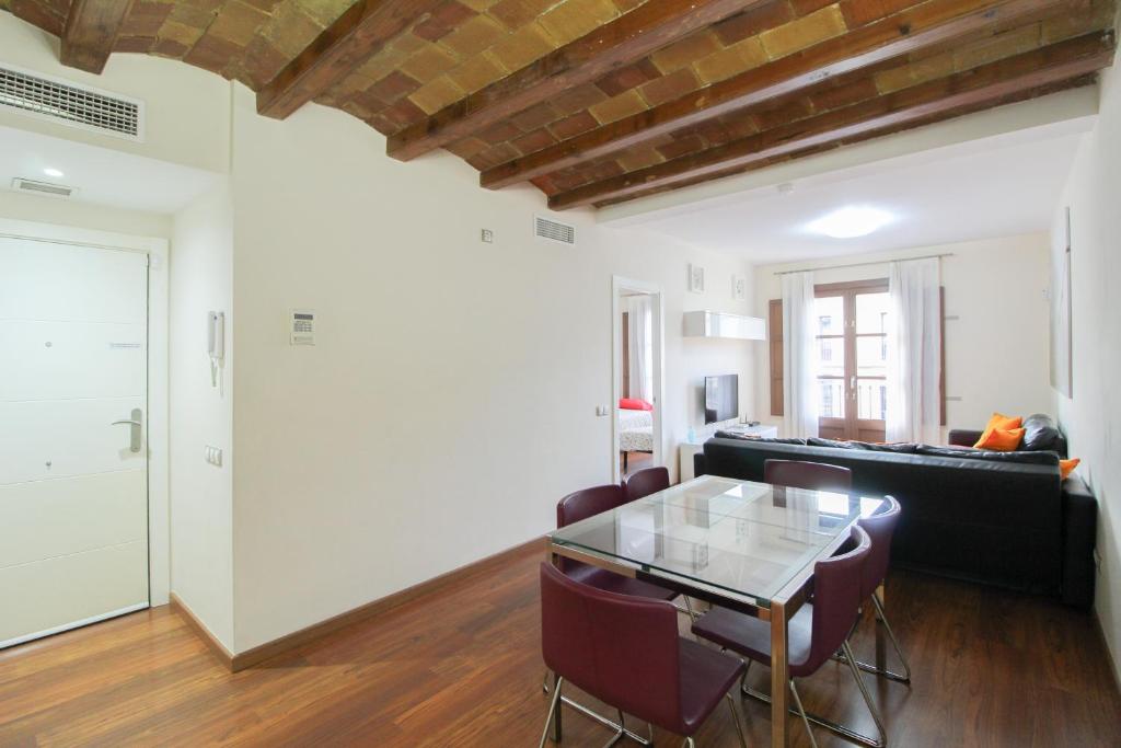 TV a/nebo společenská místnost v ubytování Girona 108