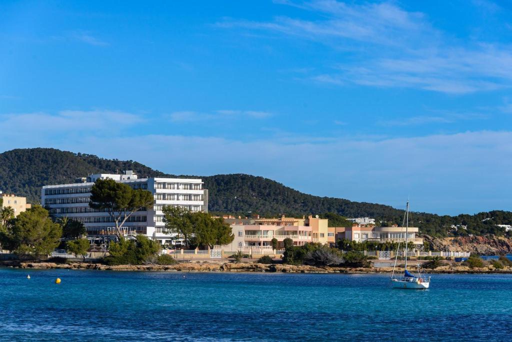 Apart Estudio con vistas al mar, Es Cana – Bijgewerkte ...