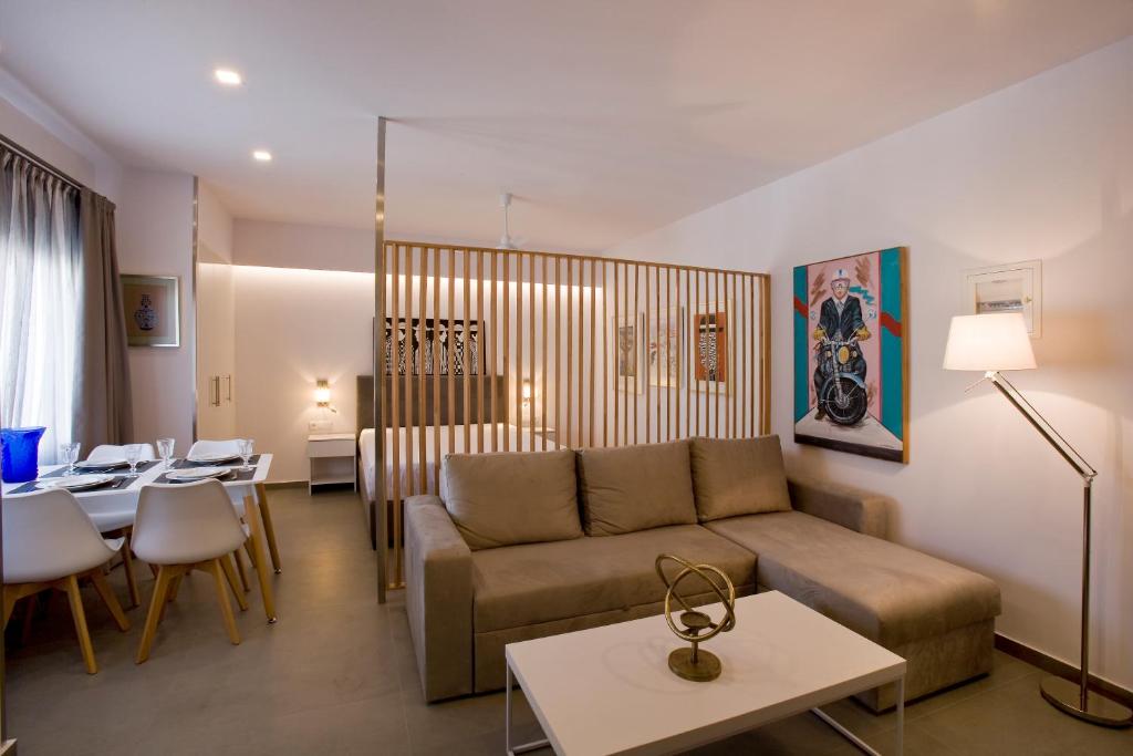 SYNATHENS APARTMENTS & STUDIOS - One-Bedroom Apartment