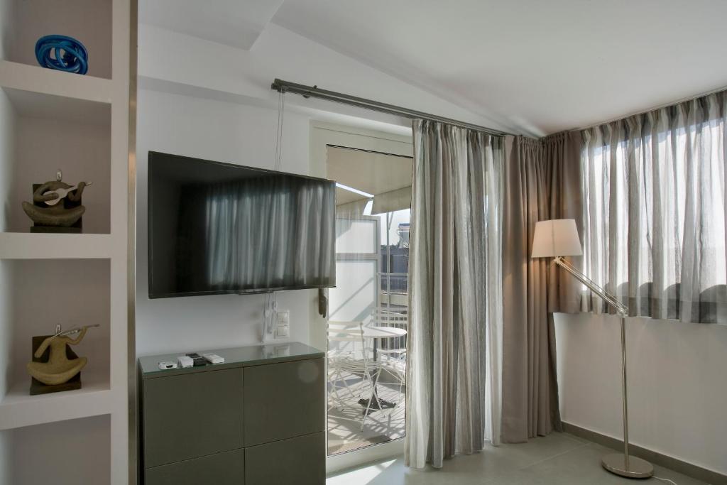 SYNATHENS APARTMENTS & STUDIOS - 15