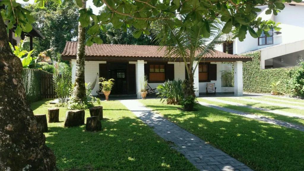  Casa Inteira com Piscina na Riviera - SP