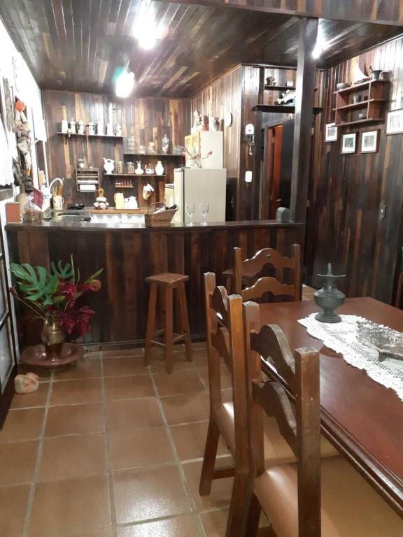  Casa Inteira com Piscina na Riviera - SP