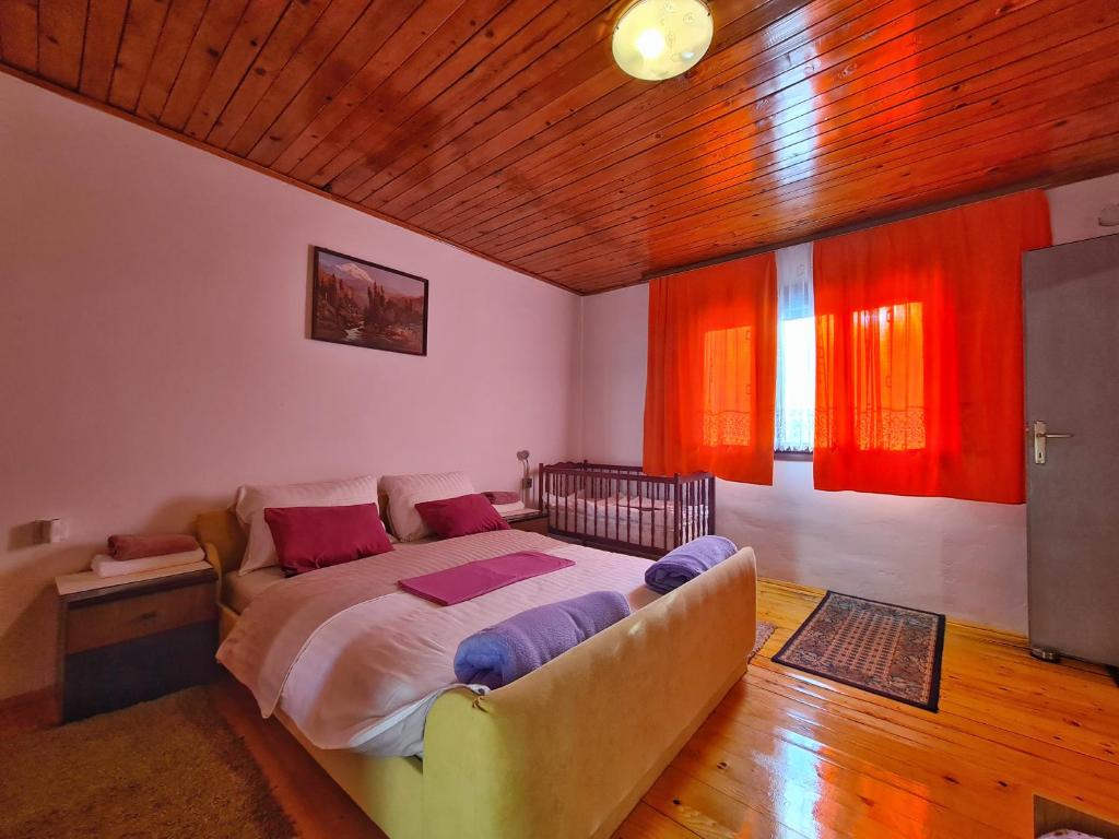 Postel nebo postele na pokoji v ubytování Holiday Home Radočaj