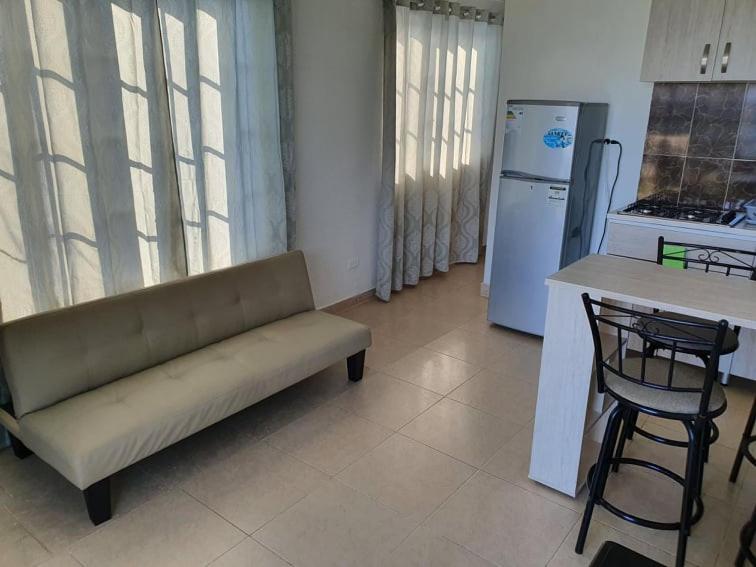 Kuchyň nebo kuchyňský kout v ubytování Apartamentos Sound Bay Beach