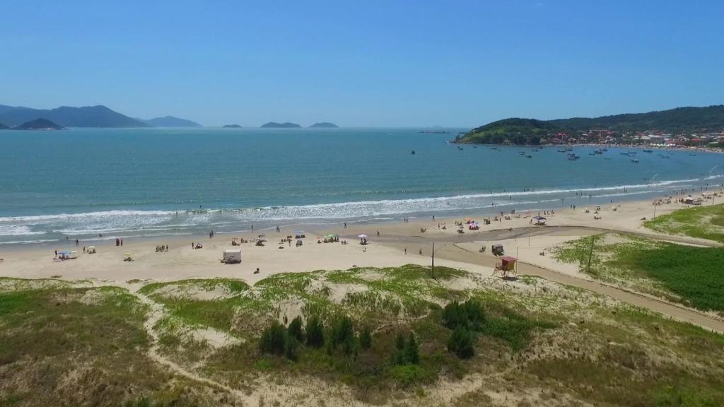  Sobrado de frente pro mar- Pinheira- Palhoça SC
