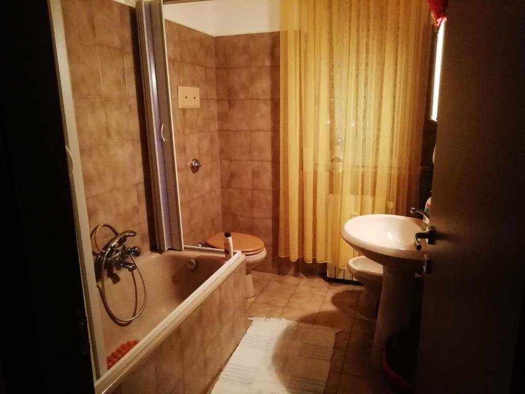 Koupelna v ubytování Aeroporto room