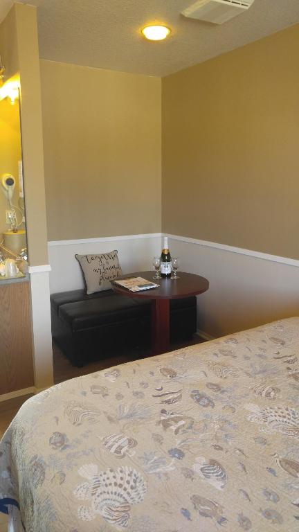 Hillcrest Inn - Chambre Deluxe King - Amis Des Chiens