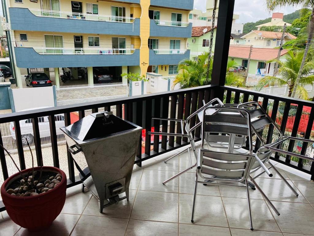  Casa de Praia em Bombinhas para até 06 Pessoas!