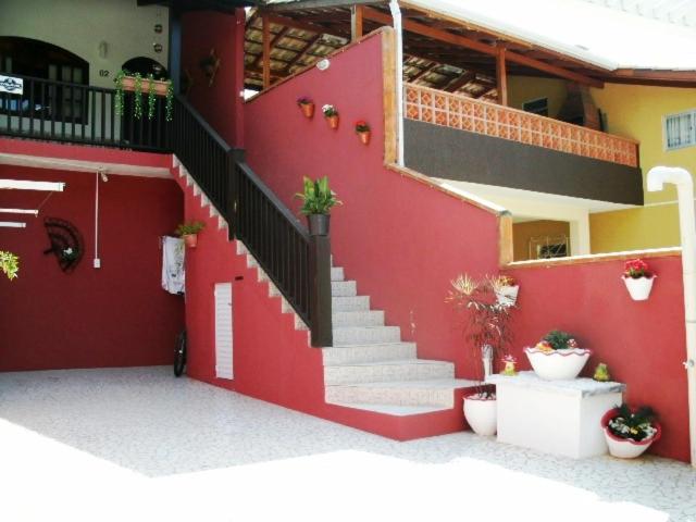  Casa de Praia em Bombinhas para até 06 Pessoas!