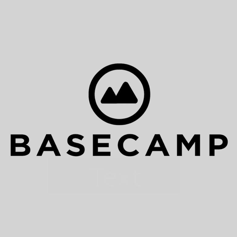 Certifikát, hodnocení, plakát nebo jiný dokument vystavený v ubytování The Base Camp