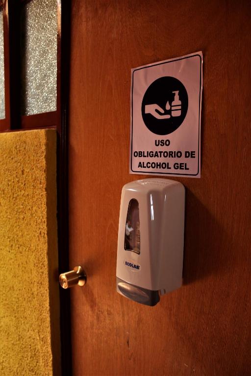 Certifikát, hodnocení, plakát nebo jiný dokument vystavený v ubytování Incahuasi Travelodge
