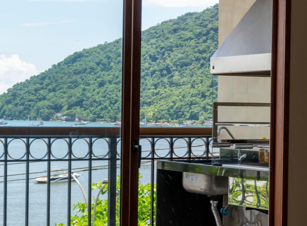  APARTAMENTO DE FRENTE PARA O MAR NA ORLA DO ITAGUA 02