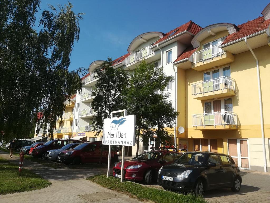 Budynek, w którym mieści się aparthotel