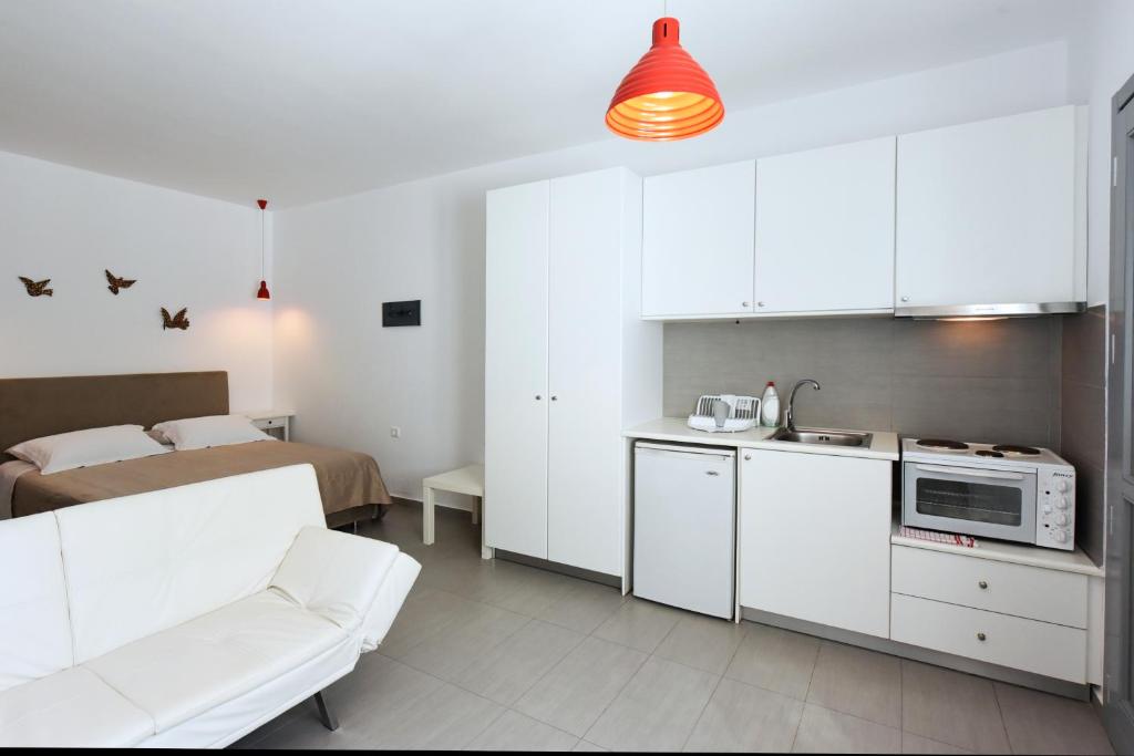Kuchyň nebo kuchyňský kout v ubytování Tsakanos Home