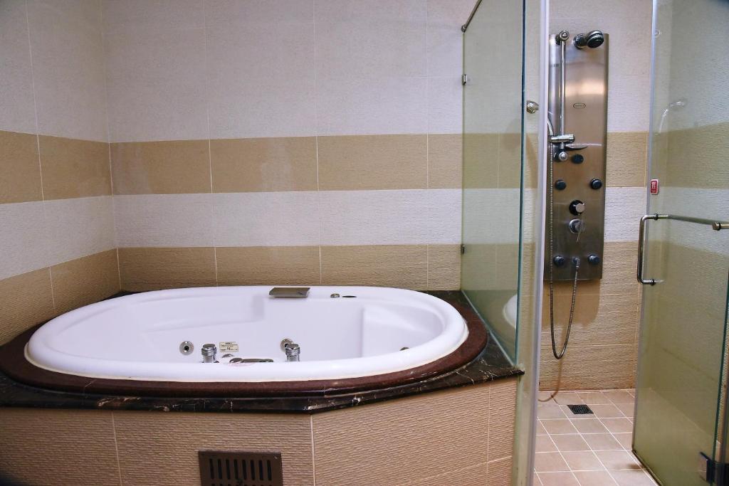 Koupelna v ubytování England Business Motel