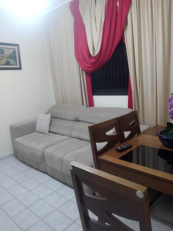  Apto até 6 pessoas na Praia Grande com Wi-Fi