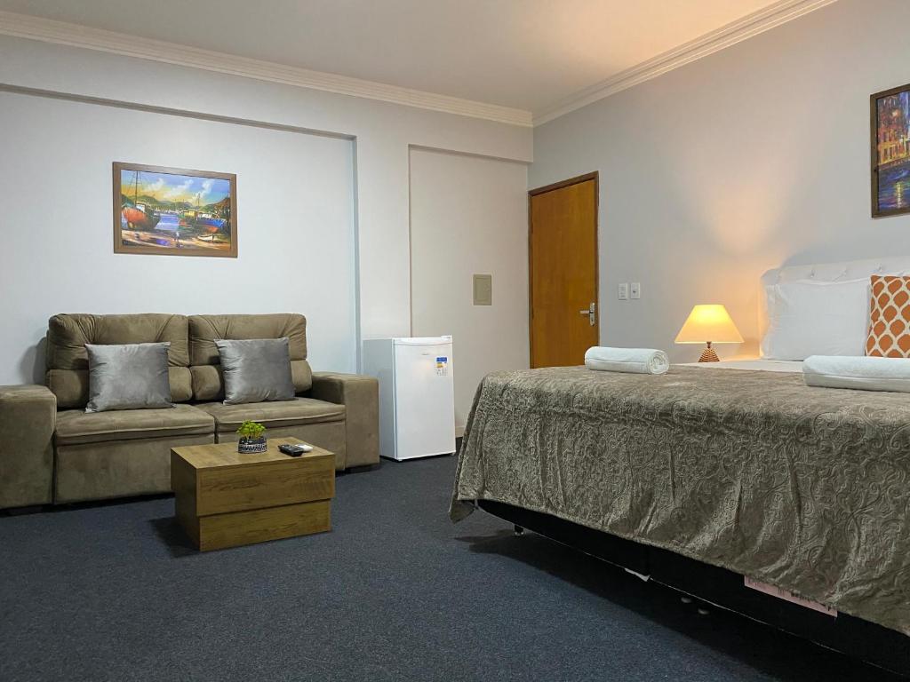  Quarto Luxo Silver