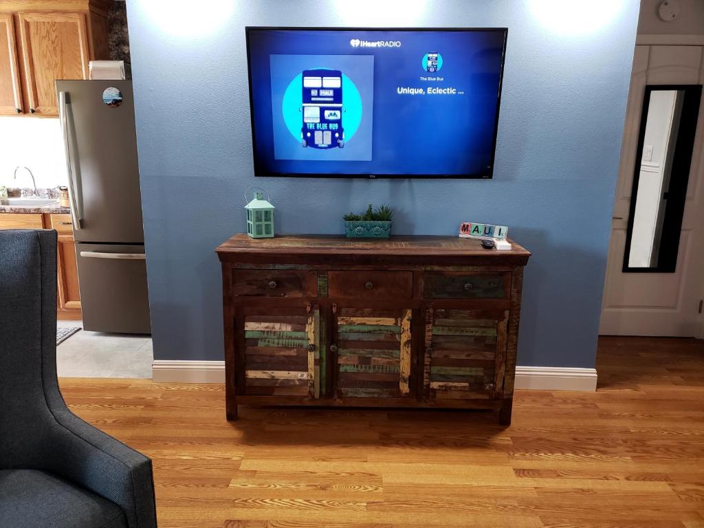 TV a/nebo společenská místnost v ubytování Maui Tranquility II