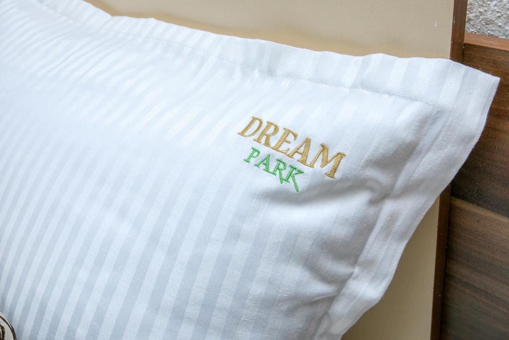 Postel nebo postele na pokoji v ubytování Dream Park Apartment