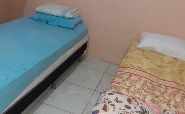  Casa mobiliad:2 quarto e escritório em condomínio