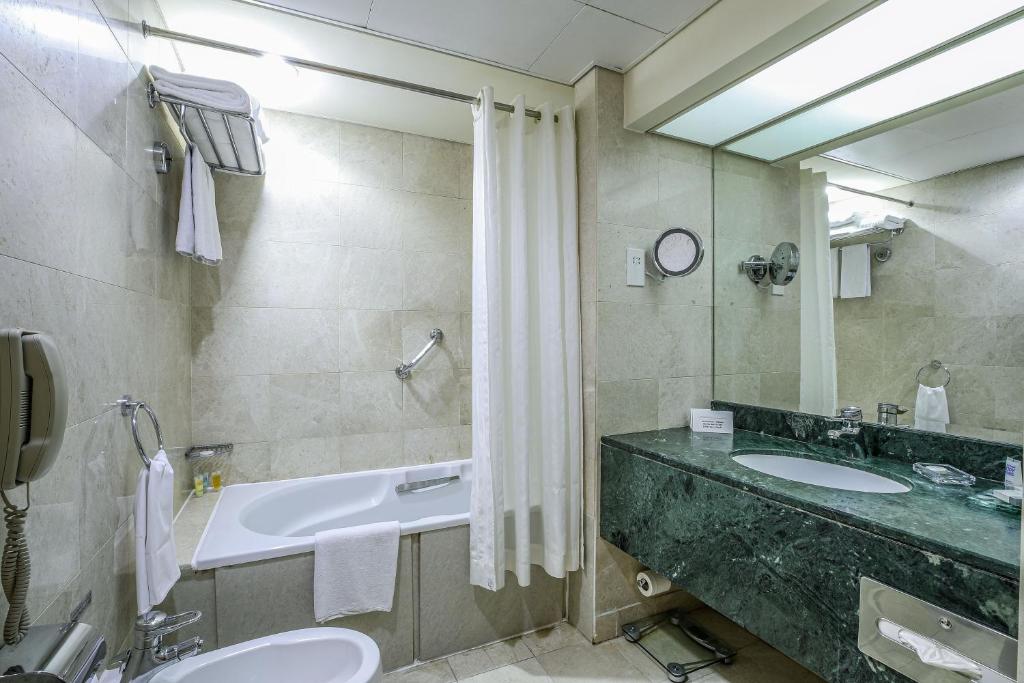 Millennium Downtown - Resim 3