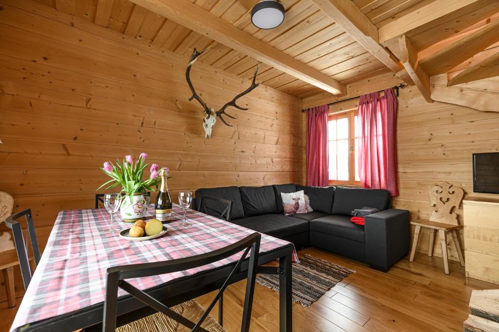 Posedenie v ubytovaní Sun&Ski Maciejówka