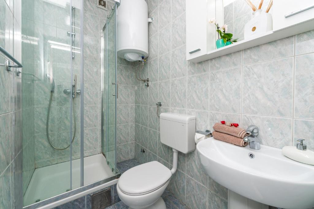 Amazing view Apartment and Rooms Dragan - 9