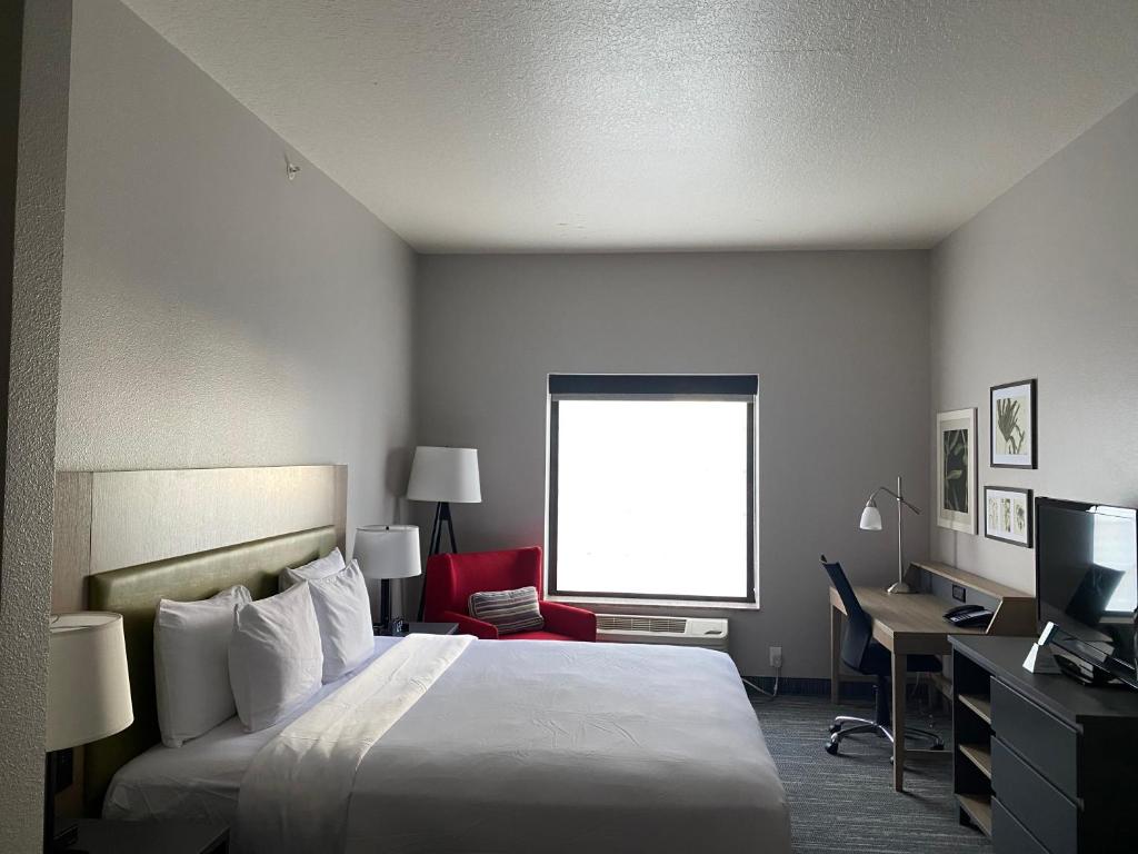 Country Inn & Suites by Radisson, RJ Stadium - Tampa Airport East - 