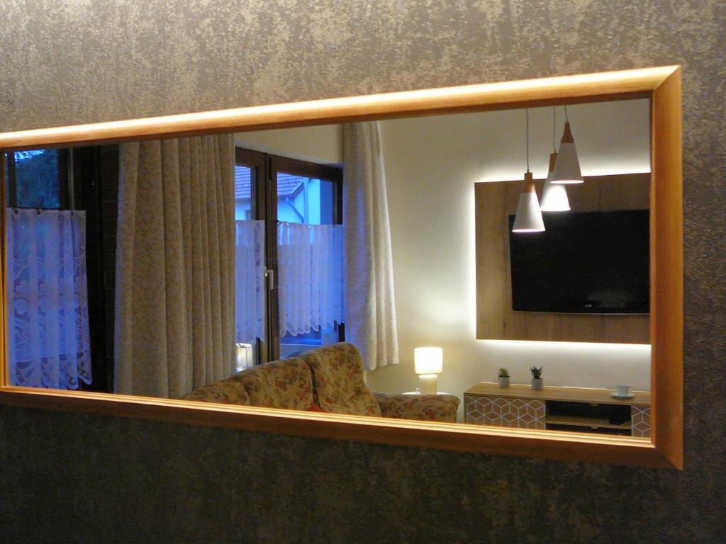 TV a/nebo společenská místnost v ubytování Dunakanyar Apartment