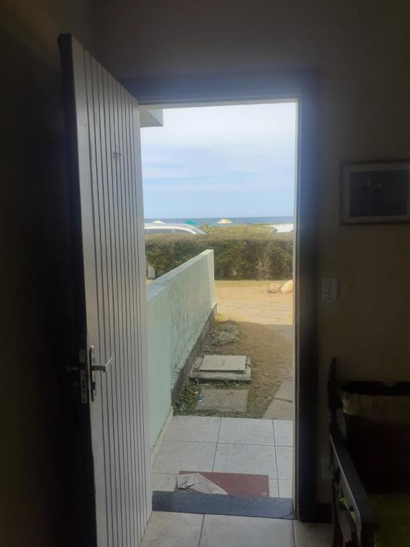  Apto Pé na Areia - Wi-Fi Gratuito - Tranquilidade à beira mar