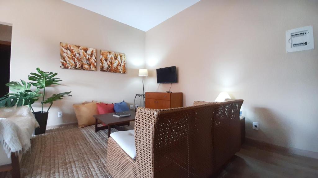  Apto grande com rede de descanso na sala