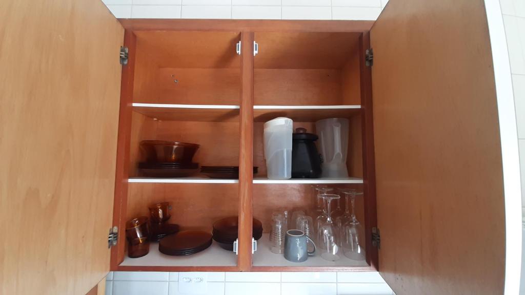 Apto grande com rede de descanso na sala