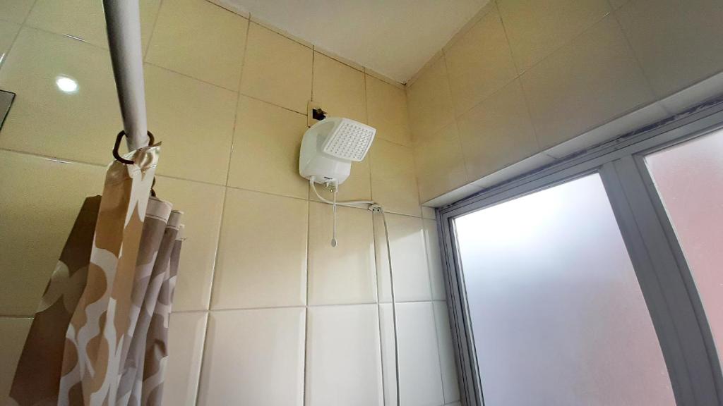  Apto grande com rede de descanso na sala