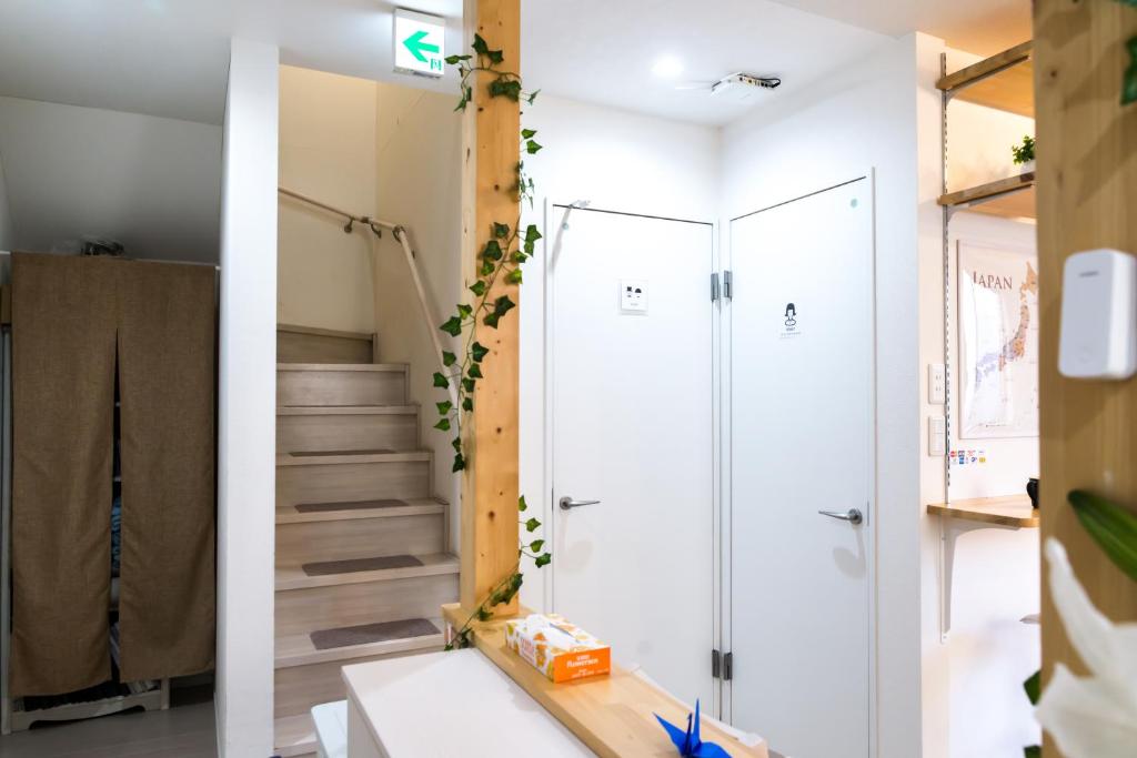 東京にあるnestay inn tokyo senjuのギャラリーの写真