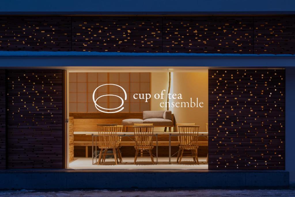 Certifikát, hodnocení, plakát nebo jiný dokument vystavený v ubytování cup of tea ensemble