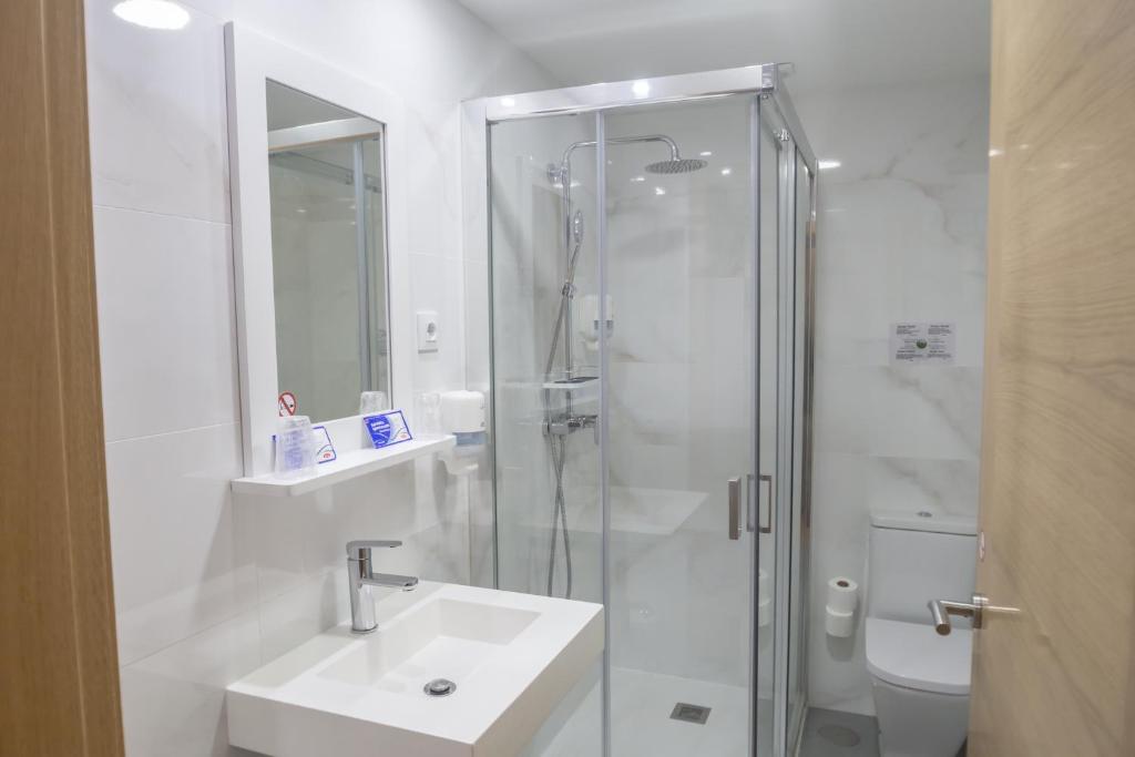 Hotel Roquiño - Habitación Económica Con 2 Camas Individuales