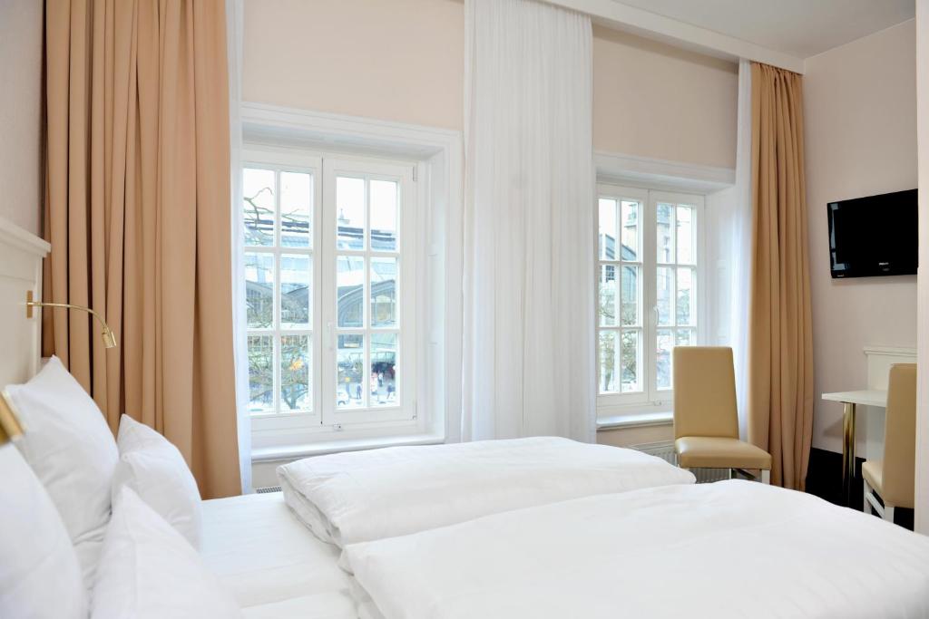Cama o camas de una habitación en Hotel Fürst Bismarck