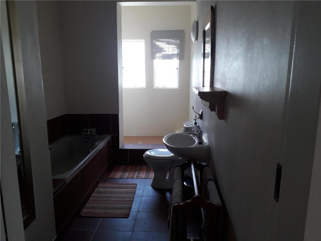 Geduld - Three-Bedroom House