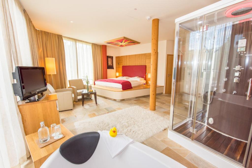 Posteľ alebo postele v izbe v ubytovaní RETTER Bio-Natur-Resort