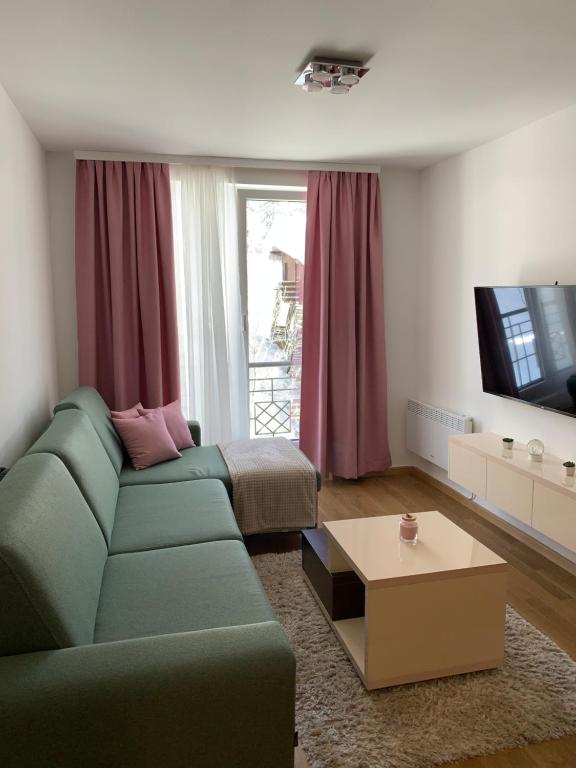 Apartman Pilatus - Jahorinska Vila - Housity