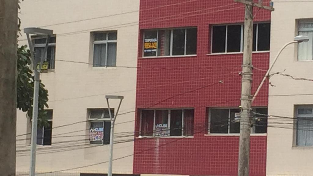  Guarapari de frente ao mar-centro-2quartds
