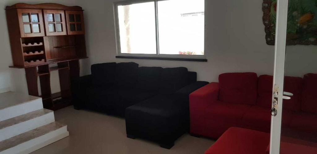  CASA COM PISCINA EM CAUCAIA