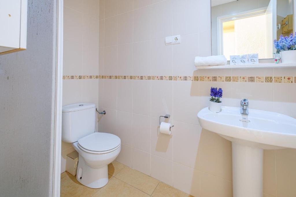 Koupelna v ubytování Apartamentos Deauville
