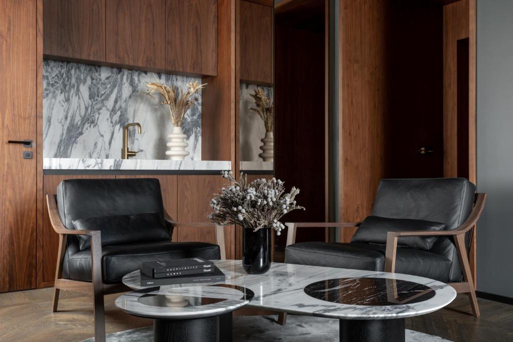 Posezení v ubytování A22 Hotel