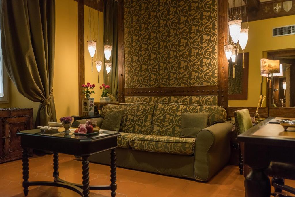 
Executive Junior Suite
