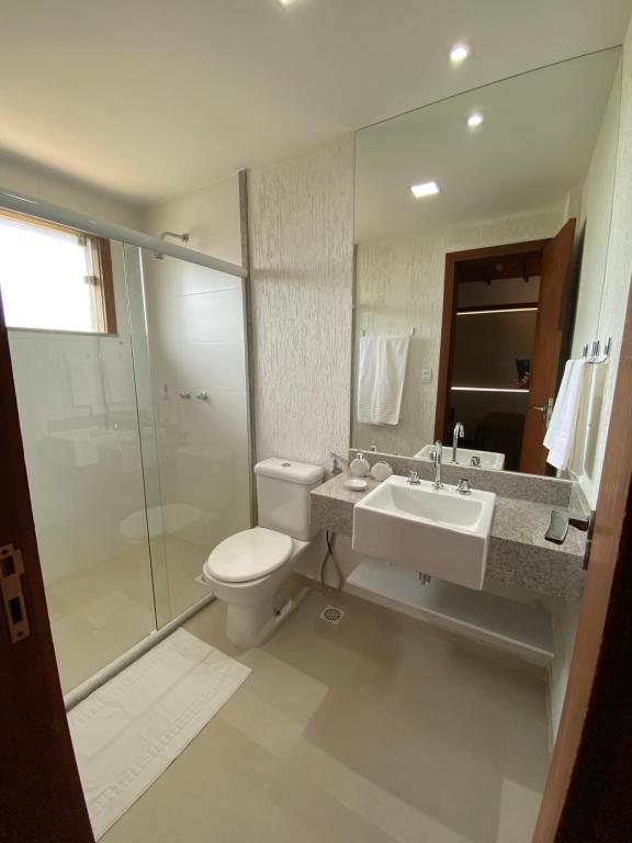  Casa 4 suites Manguinhos c/churrasqueira e piscina