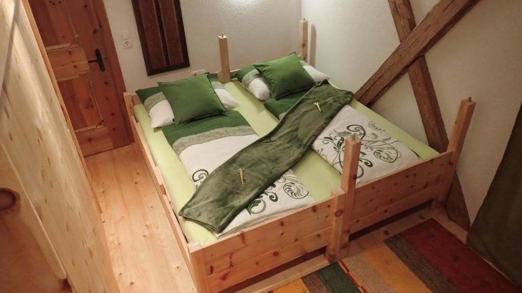 Postel nebo postele na pokoji v ubytování Zirbenchalet Obergruben