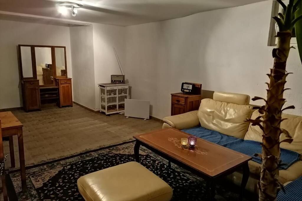 Posedenie v ubytovaní Éva Háza Nyugalom/Pihenés/Relax